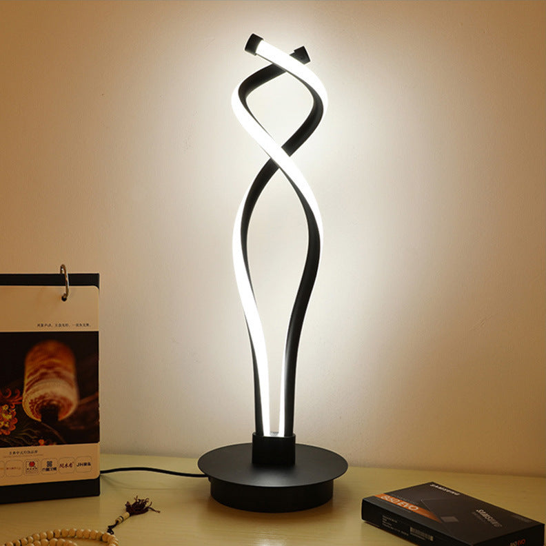 Simple Nordic Bedroom Bedside Table Lamp Warm And Romantic Home Creative Personality Eye Protection Desk Led Table Lamp