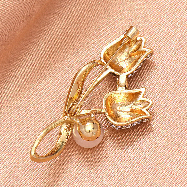 New Fashion Pearl Accessories Button Brooch